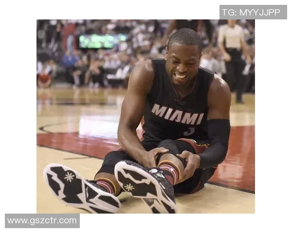 足球球星长短脚现象分析及其对比赛表现的影响探讨